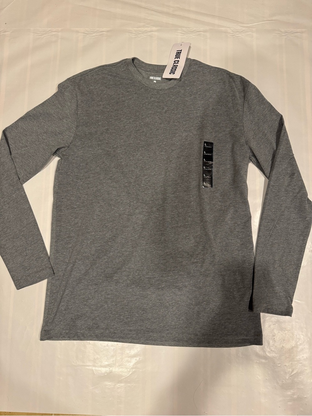 Men's NWT True Classic Longsleeve Crew Neck Shirt - Gray - Large